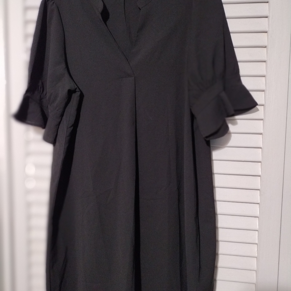 Short black dress